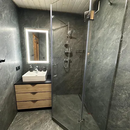 Villa біля плаю з чаном та сауною *